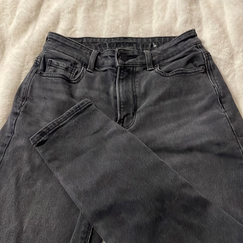 AMERICAN EAGLE OUTFITTER BLACK SKINNY JEAN size 000